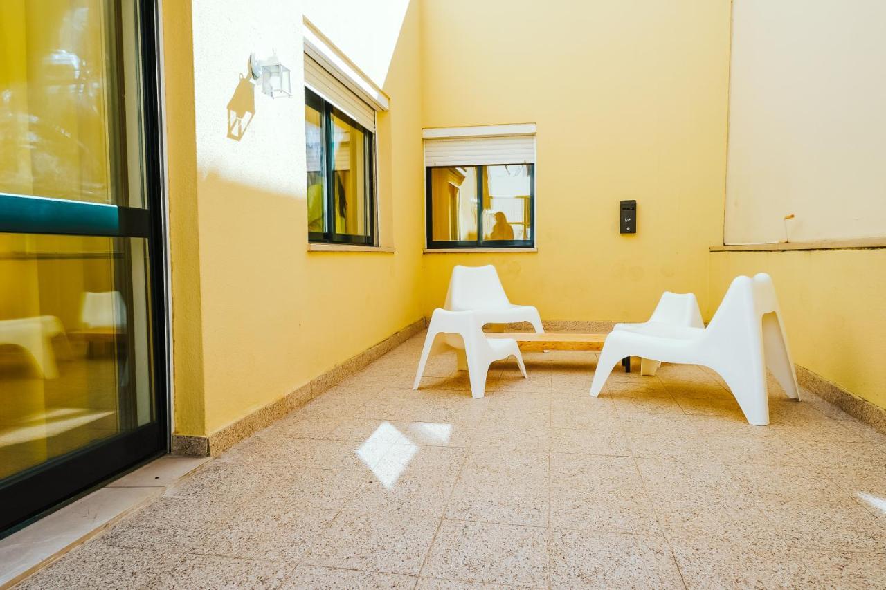 Help Yourself Hostels - Restelo Lisboa 外观 照片