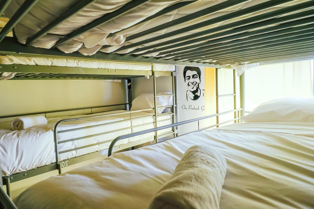 Help Yourself Hostels - Restelo Lisboa 外观 照片