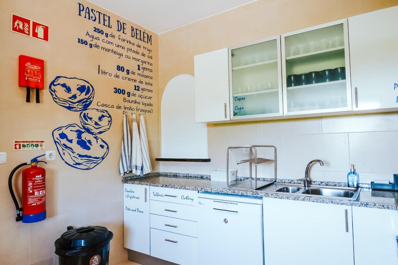 Help Yourself Hostels - Restelo Lisboa 外观 照片