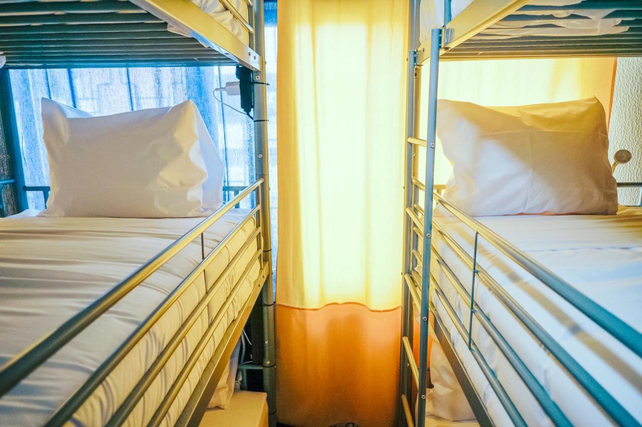 Help Yourself Hostels - Restelo Lisboa 外观 照片