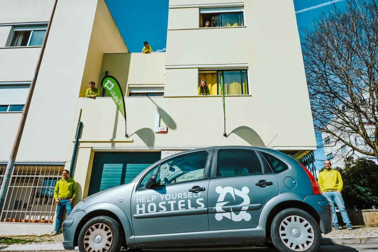 Help Yourself Hostels - Restelo Lisboa 外观 照片