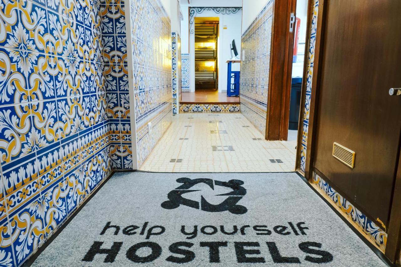 Help Yourself Hostels - Restelo Lisboa 外观 照片